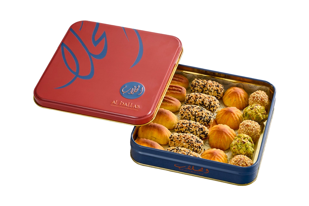 Assorted Shamiyat 900 Grams Square Tin Box